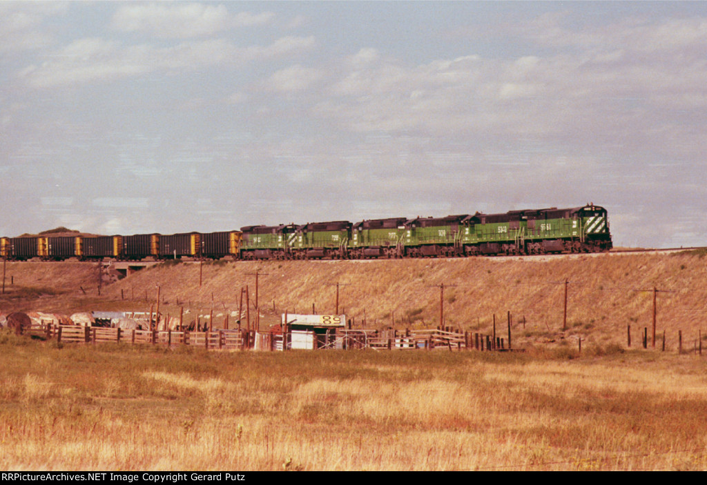 e/b BN Coal Train